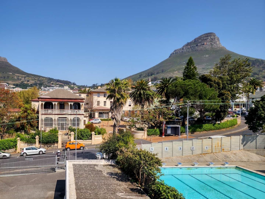 To Let 2 Bedroom Property for Rent in Gardens Western Cape